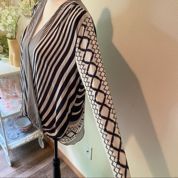 Navy and White Contrasting Print Wrap Top - Picture 4 of 6